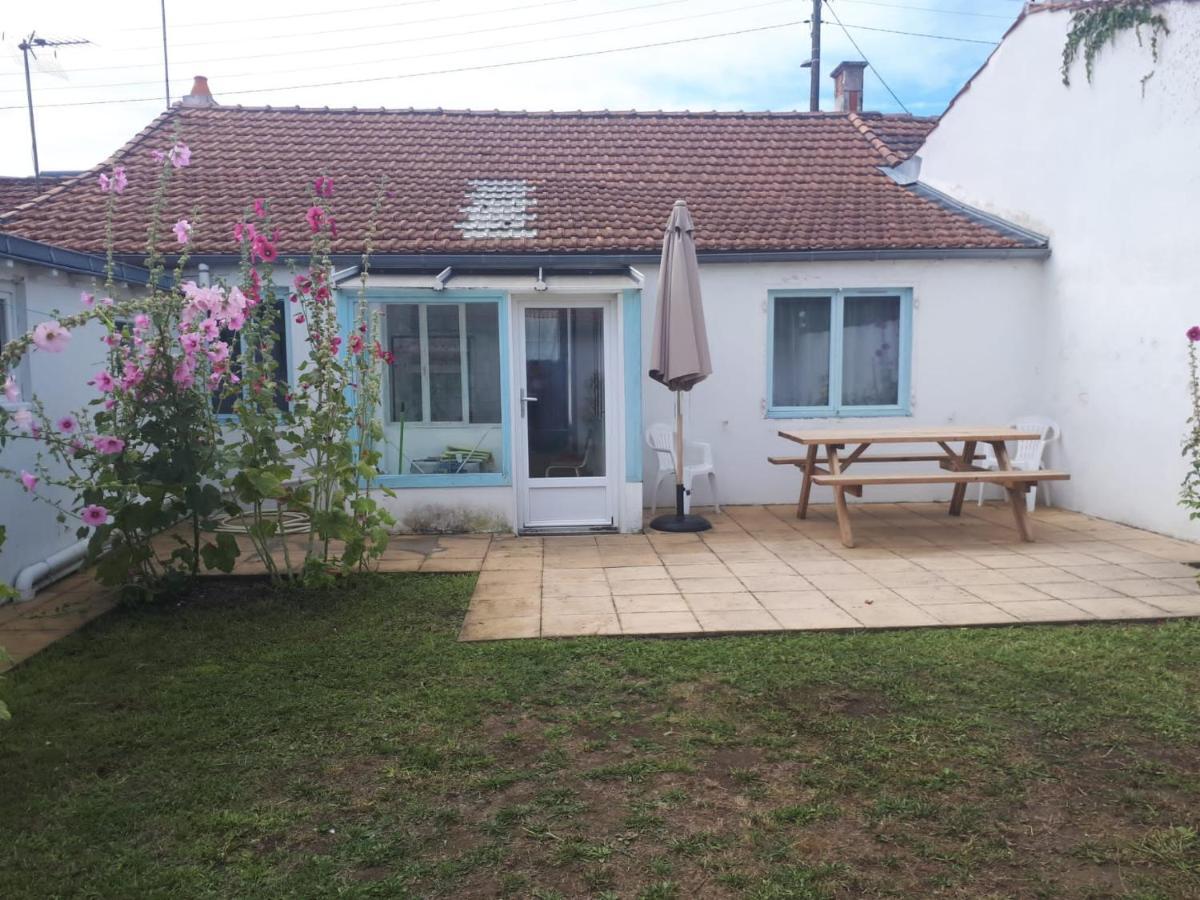 Maison De Vacances Familiale La Rochelle  Exterior foto